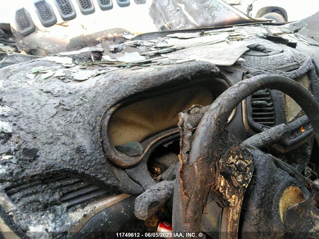 1C4PJMCS4EW128875 Jeep Cherokee Latitude