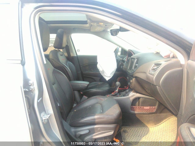 3C4NJDDB1JT230799 Jeep Compass Trailhawk