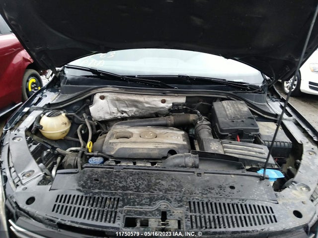 WVGJV7AXXFW520072 Volkswagen Tiguan S/se/sel/r-line