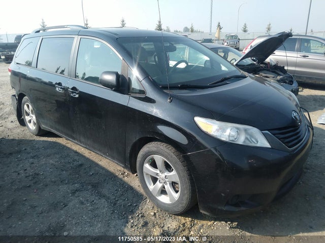 Toyota SIENNA LE 2014 5TDKK3DC8ES483721 main image
