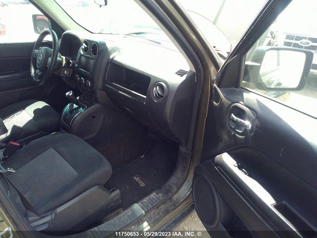 1C4NJRAB9FD270627 Jeep Patriot