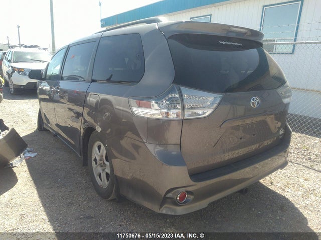 Toyota SIENNA SE 2016 5TDXK3DC5GS714051 Image 5