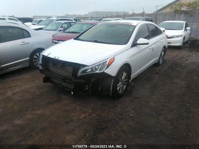 Hyundai SONATA SE 2017 5NPE24AFXHH494876 Image 2
