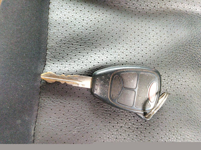 1C4NJRAB4ED568985 Jeep Patriot North