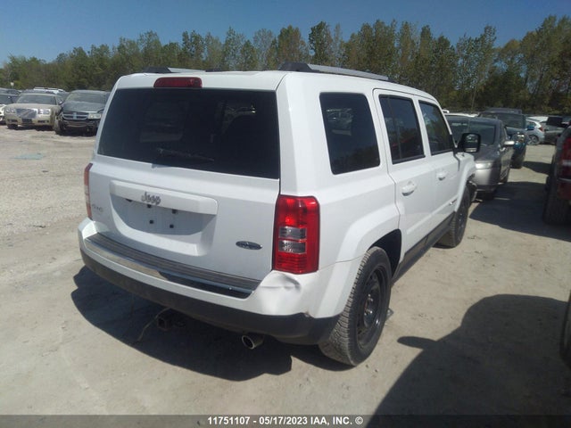1C4NJRAB0HD169706 Jeep Patriot High Altitude Edition