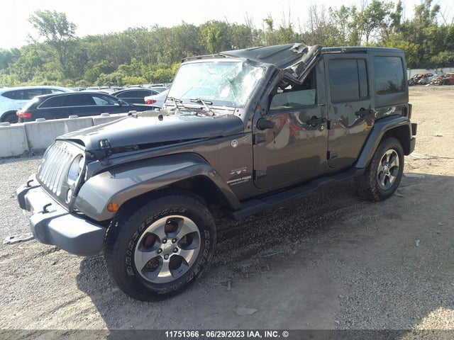 1C4BJWEG8JL843975 Jeep Wrangler Unlimited Sahara