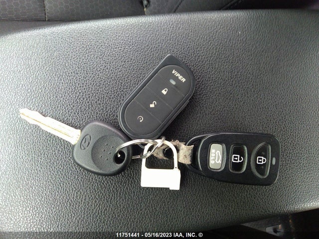 Hyundai ELANTRA SE 2017 5NPD74LF2HH150503 Image 3