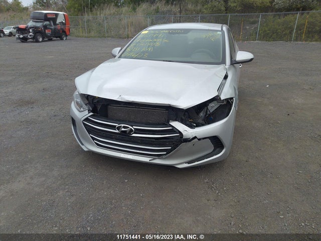 Hyundai ELANTRA SE 2017 5NPD74LF2HH150503 Image 8