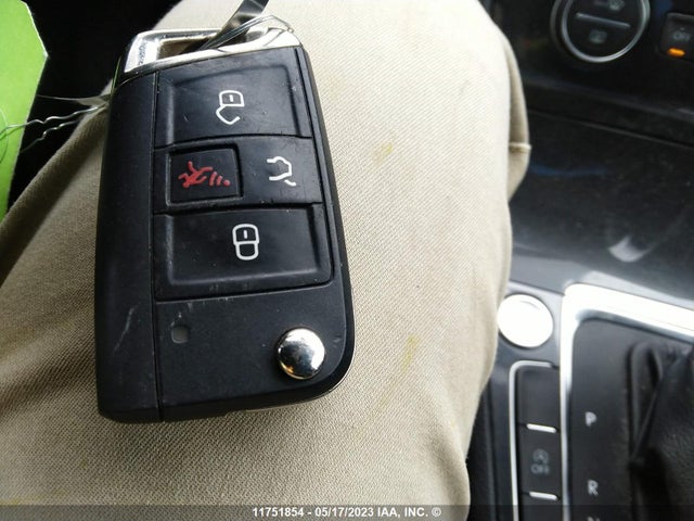 3VWG57AU4LM009678 Volkswagen GOLF