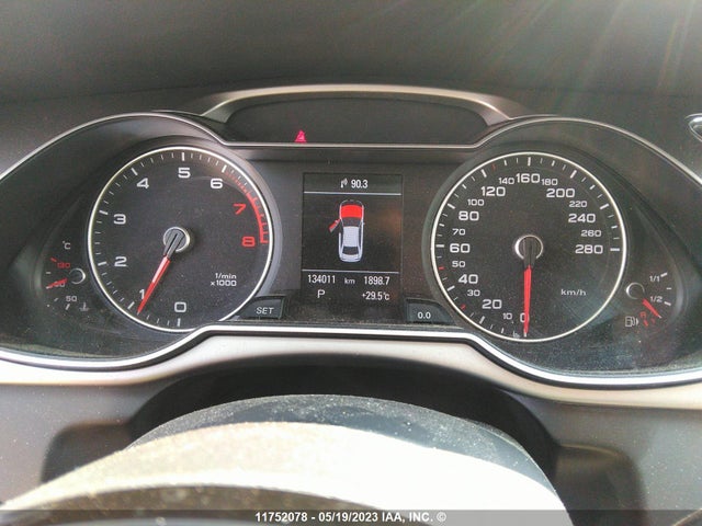 WAUKFCFL9FN027295 Audi A4 Prestige