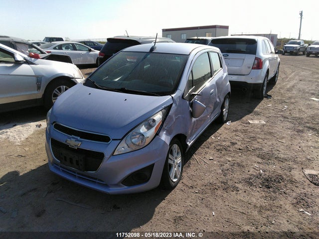 Chevrolet Spark Lt 2015 KL8CD6S96FC766959 Image 2