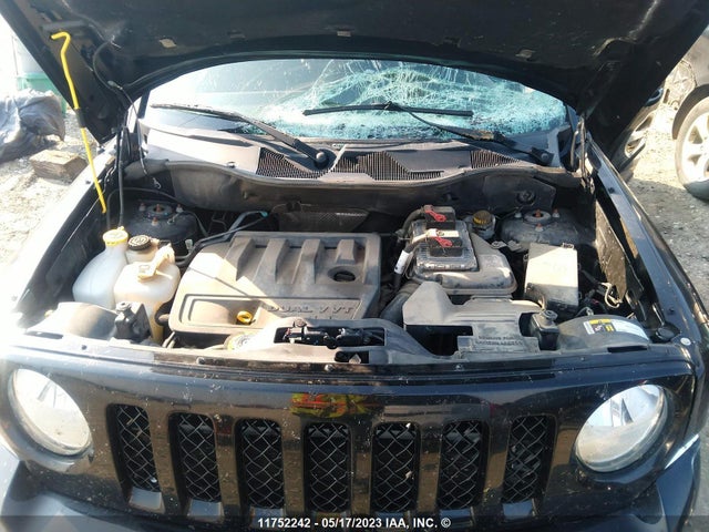 1C4NJRABXGD580318 Jeep Patriot North