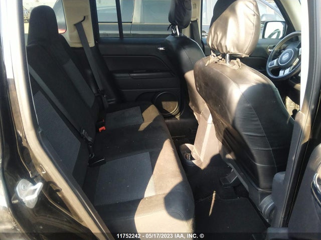 1C4NJRABXGD580318 Jeep Patriot North