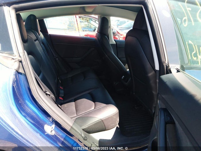 5YJ3E1EA7NF258451 Tesla MODEL 3