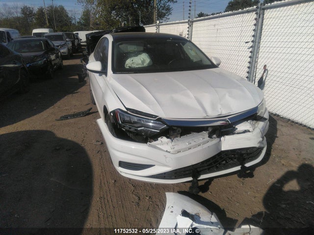 3VWE57BU7KM011218 Volkswagen JETTA SEL