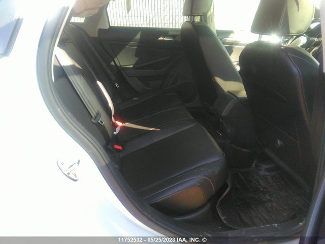 3VWE57BU7KM011218 Volkswagen JETTA SEL
