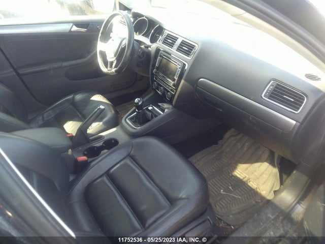 3VW3A7AJ4FM288361 Volkswagen JETTA TDI