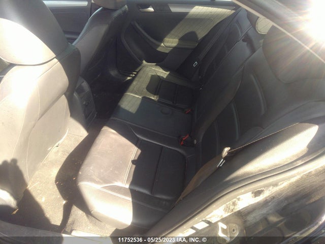 3VW3A7AJ4FM288361 Volkswagen JETTA TDI