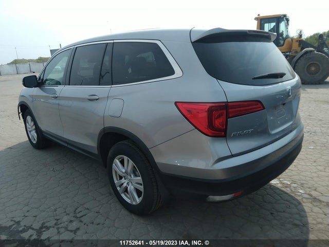 Honda PILOT LX 2018 5FNYF6H29JB502759 Image 3