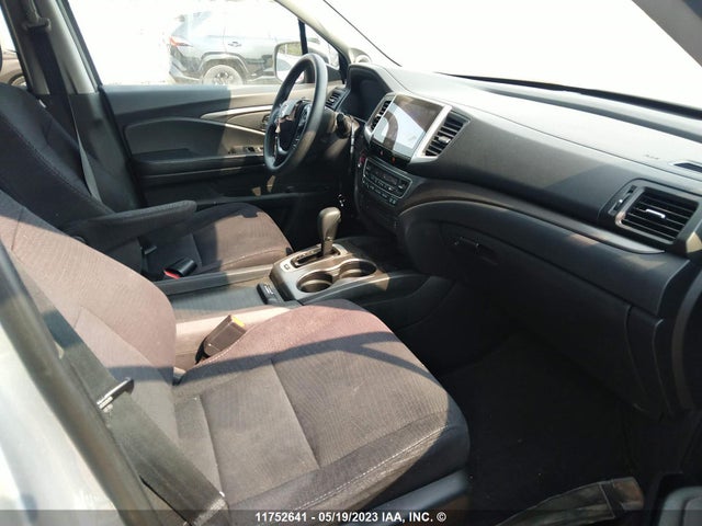 Honda PILOT LX 2018 5FNYF6H29JB502759 Image 5