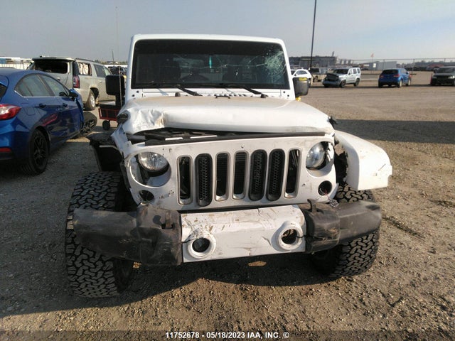 1C4BJWEG4GL248260 Jeep Wrangler Unlimited Sahara