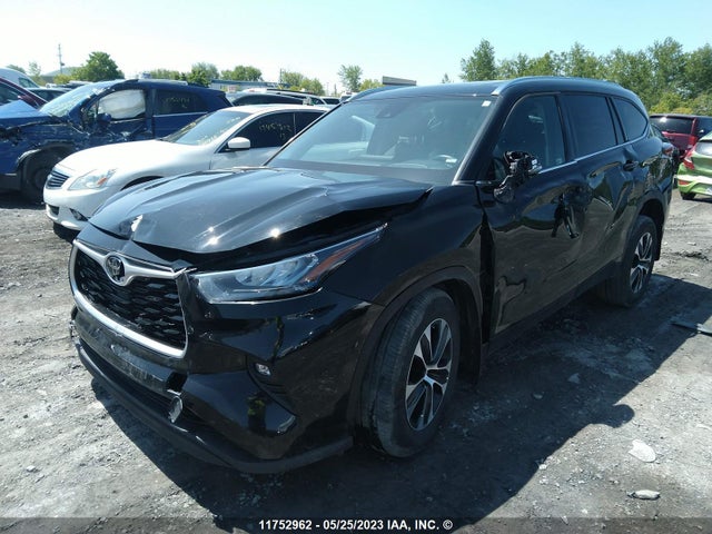 Toyota Highlander Xle 2021 5TDGZRBH3MS523172 Image 2