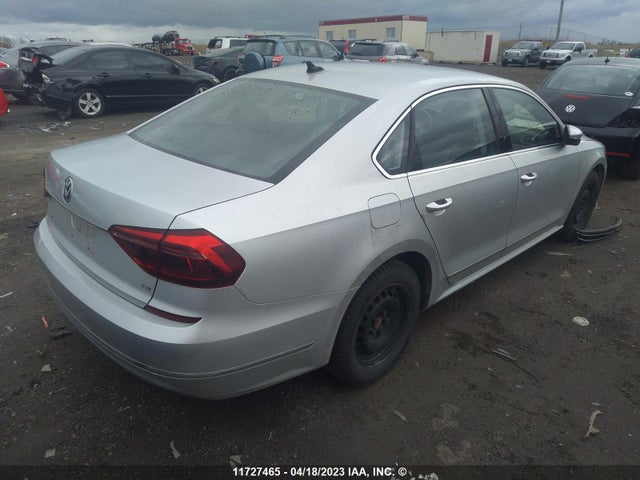 1VWAT7A3XHC056886 Volkswagen PASSAT S