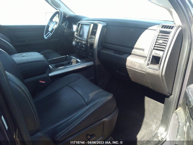 1C6RR7MT3JS290998 RAM 1500 Sport