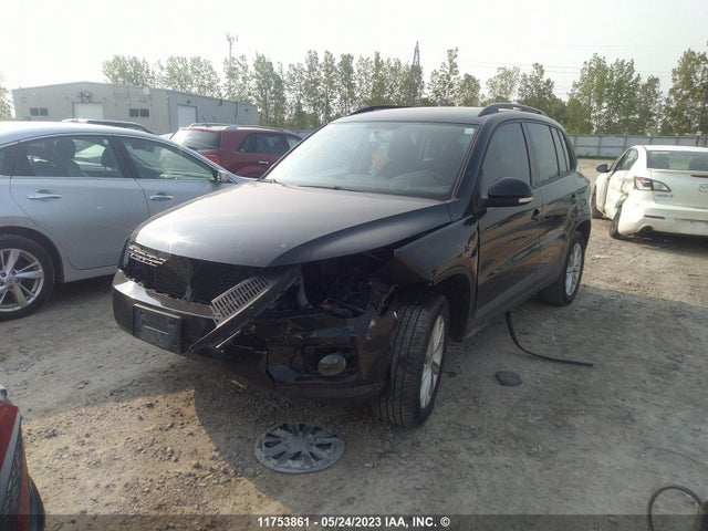 WVGJV7AX9FW523786 Volkswagen TIGUAN