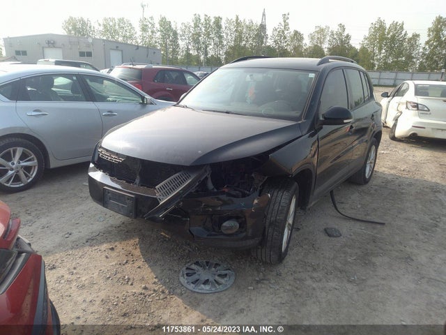 WVGJV7AX9FW523786 Volkswagen TIGUAN