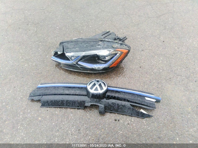 WVWPR7AU3LW903534 Volkswagen E-golf Comfortline