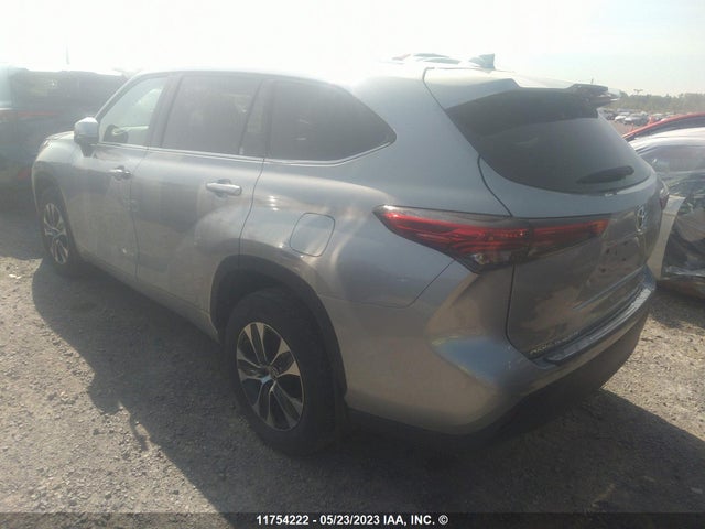 Toyota Highlander Xle 2021 5TDGZRBH8MS534345 Image 4