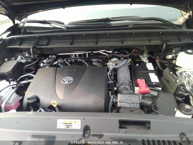 Toyota Highlander Platinum 2022 5TDFZRBHXNS202310 Image 11