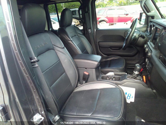 1C4HJXEG8MW721569 Jeep Wrangler Unlimited Sahara
