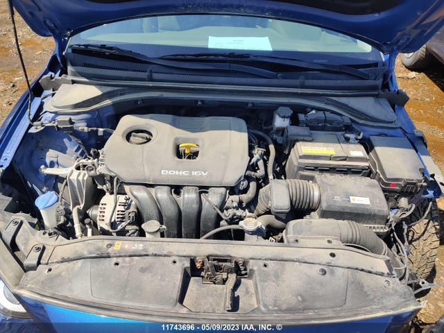 Hyundai Elantra Le 2017 5NPD74LF2HH075396 Image 10