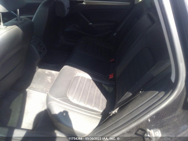1VWCT7A38HC054708 Volkswagen Passat Sel Premium