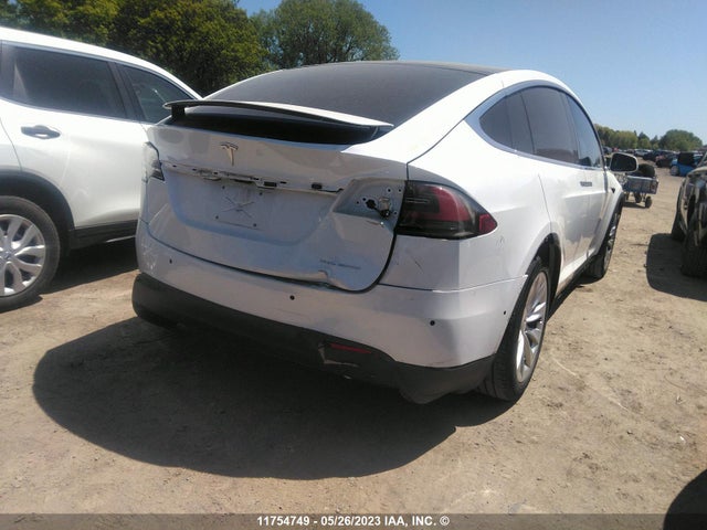 Tesla MODEL X 2019 5YJXCDE26KF182685 Image 7