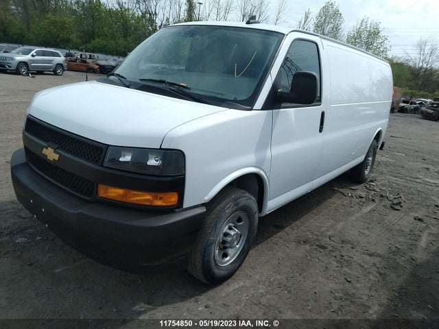 Chevrolet Express G2500 2021 1GCWGBF73M1308866 Image 2