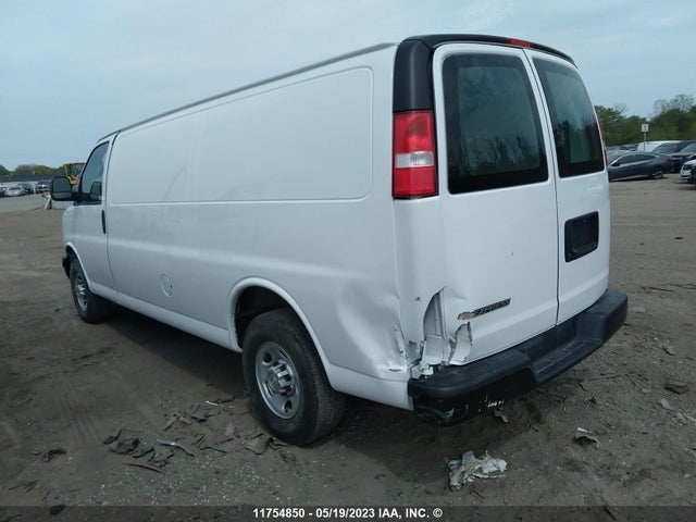 Chevrolet Express G2500 2021 1GCWGBF73M1308866 Image 3