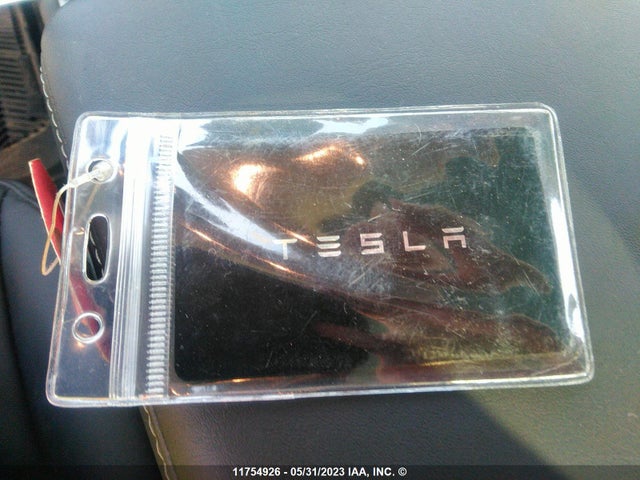 5YJ3E1EA9PF428747 Tesla MODEL 3
