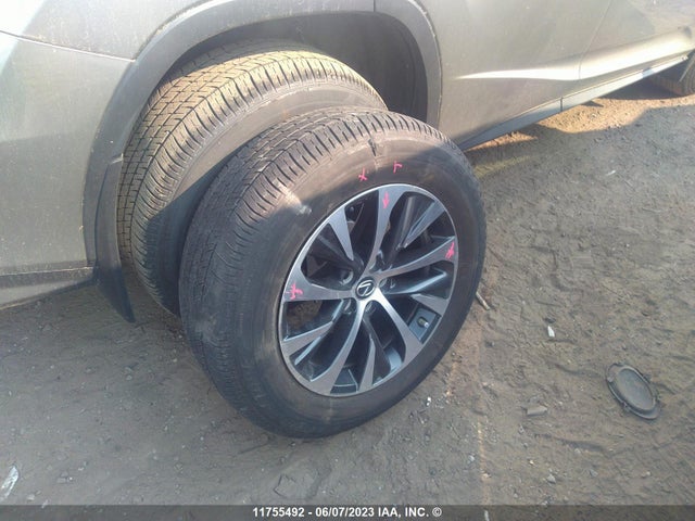 2T2HZMDA3NC345440 Lexus RX 350