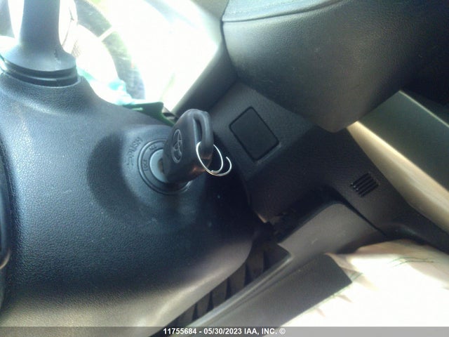 Toyota RAV4 LE 2014 2T3BFREV5EW219958 Image 11