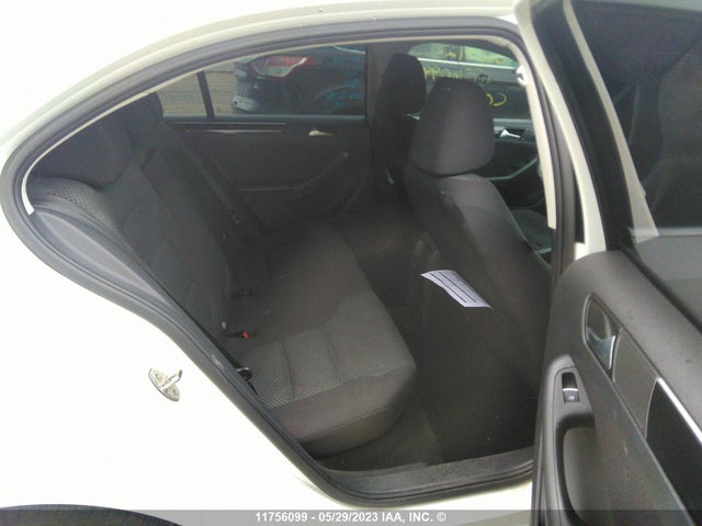Volkswagen JETTA SE 2015 3VWD07AJXFM230780 Image 10