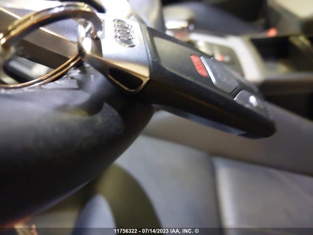 WA1FNAFY0J2224481 Audi Q5 Technik S-line