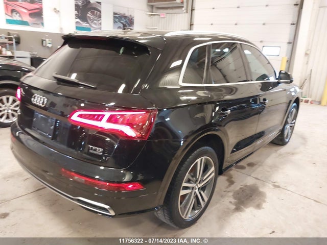 WA1FNAFY0J2224481 Audi Q5 Technik S-line