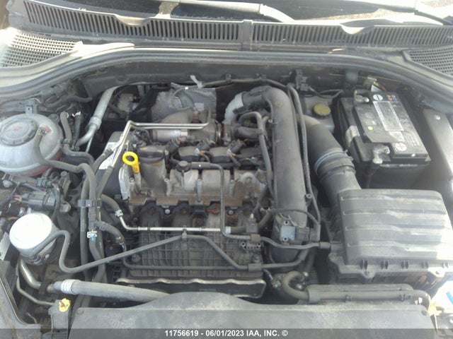 3VWN57BU4KM013203 Volkswagen JETTA S