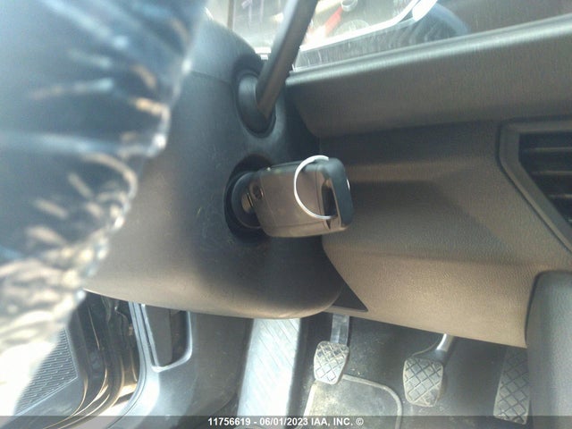 3VWN57BU4KM013203 Volkswagen JETTA S