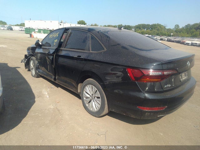 3VWN57BU4KM013203 Volkswagen JETTA S