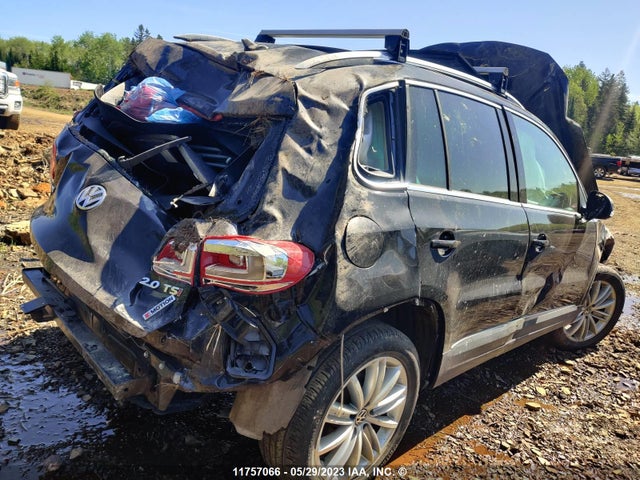 WVGJV7AX7GW014104 Volkswagen TIGUAN