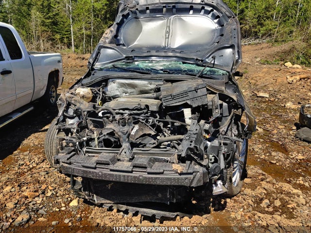 WVGJV7AX7GW014104 Volkswagen TIGUAN